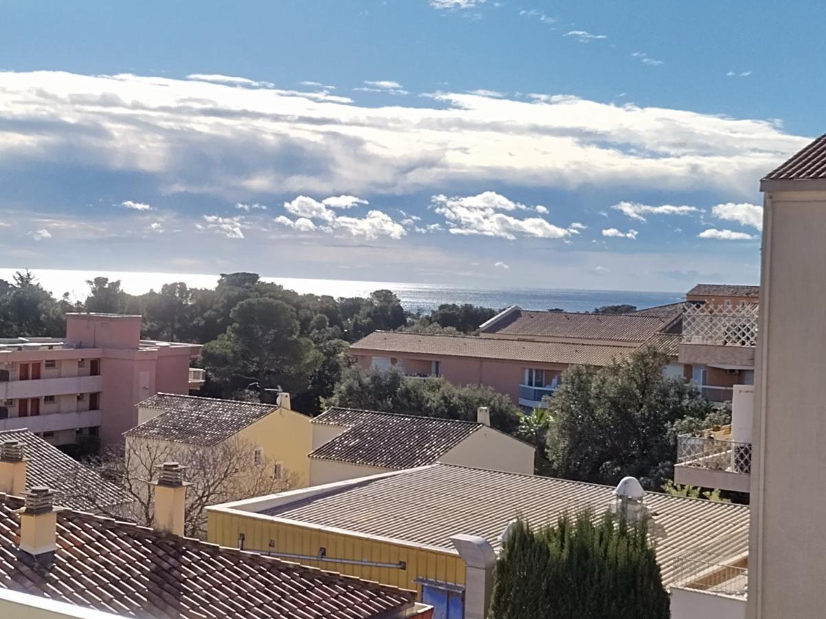 Studio Tout A Pied - Vue Sur Mer Saint Aygulf Extérieur photo